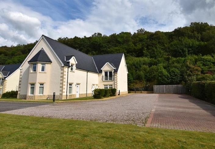 Conaglen, Glenloch View, Fort William 2-Bedroom Loch Side Flat Exterior foto