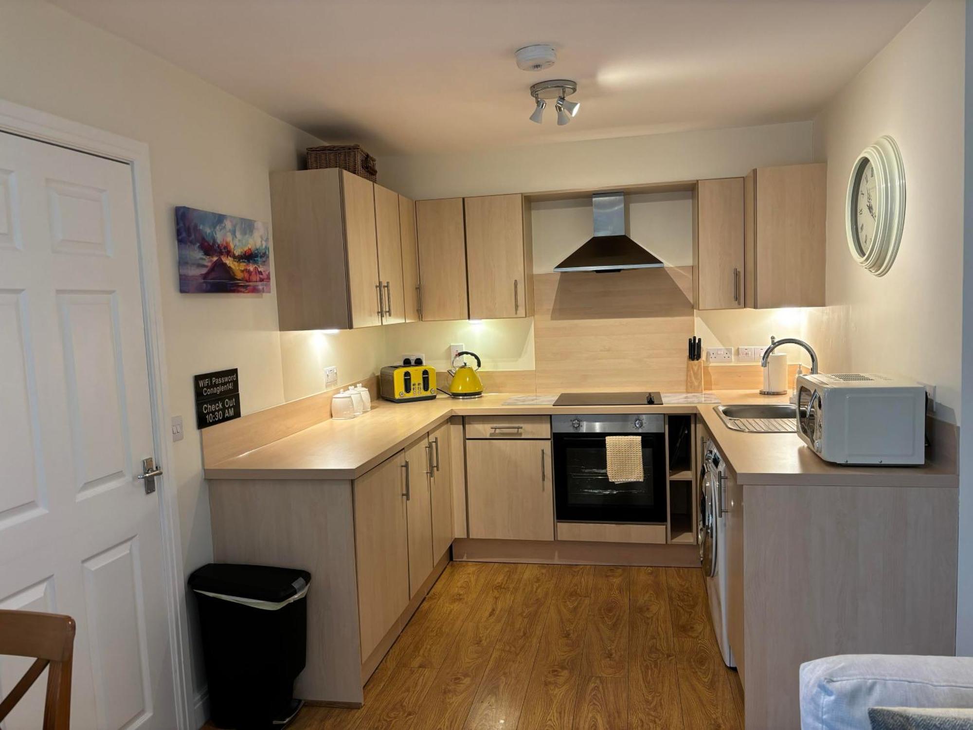 Conaglen, Glenloch View, Fort William 2-Bedroom Loch Side Flat Exterior foto