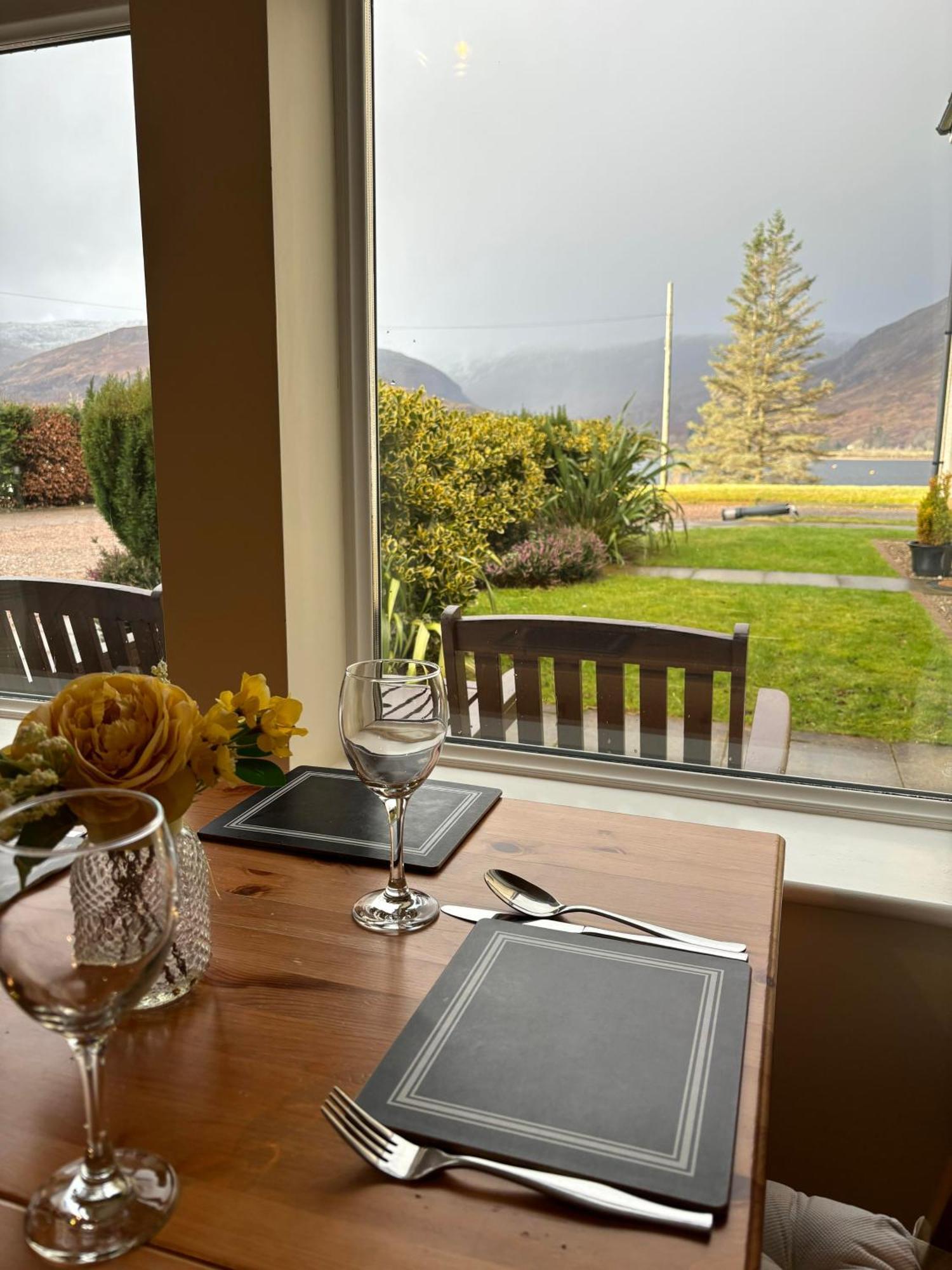Conaglen, Glenloch View, Fort William 2-Bedroom Loch Side Flat Exterior foto